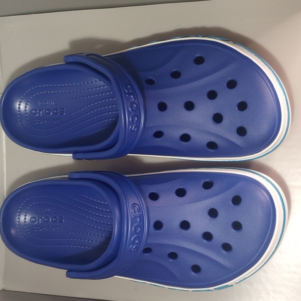 Crocs, blue clogs, new never worn